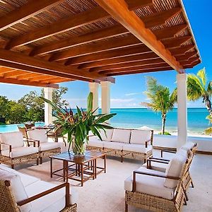 Las Verandas Hotel & Villas